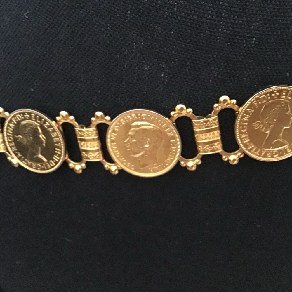 Gold Chain Belt - Picture 3 of 9